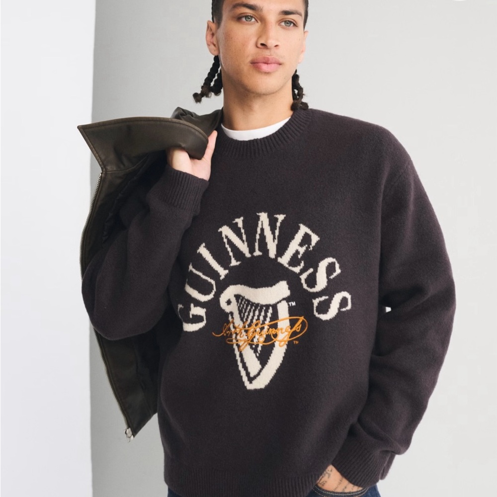 NWT Abercrombie Oversized Guinness Graphic Crew Sweater
